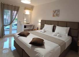 Roussa's Apartments 5
