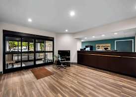 Clarion Pointe Apex - Holly Springs 4