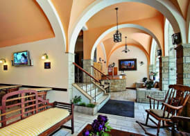 Elizabeth Hotel 3