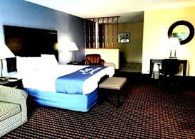 Days Inn by Wyndham Easley West Of Greenville/Clemson Area 3