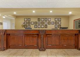 Best Western Plus Monica Royale Inn & Suites 3