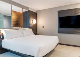 AC Hotel by Marriott Burlington 5