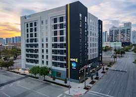 Home2 Suites By Hilton Houston Downtown Convention Center 2