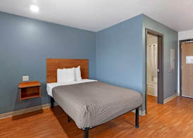 Extended Stay America Select Suites - Cleveland - Airport 3