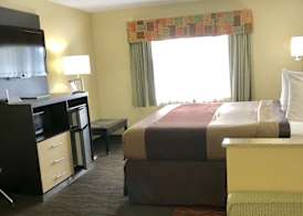 Quality Inn & Suites Benton Harbor - St Joseph 2
