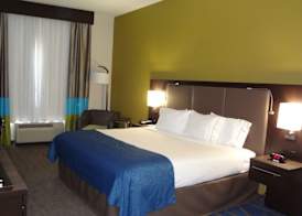 Holiday Inn Express & Suites EL RENO by IHG 2