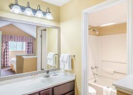 Hawthorn Extended Stay by Wyndham Dayton 5