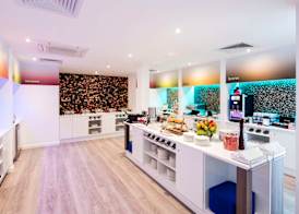 Hampton By Hilton Humberside Airport 5