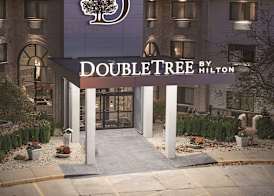 DoubleTree by Hilton Racine Harbourwalk 2