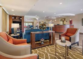 Comfort Suites Speedway - Kansas City 3