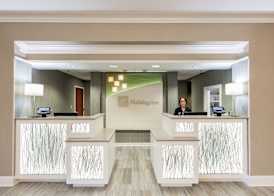 Holiday Inn & Suites LAKE CITY by IHG 2