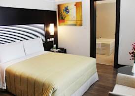 Holiday Villa Hotel & Residence City Centre Doha 4