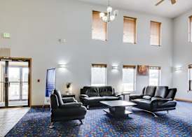 Econo Lodge Inn & Suites Wisconsin Dells 5