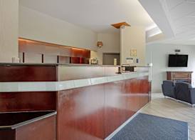 Best Western Plus Reading Inn & Suites 4