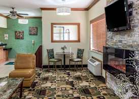 Quality Inn at Collins Road - Cedar Rapids 3