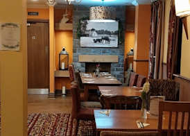 The Lamb & Flag Hotel 4