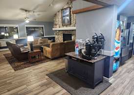 AmericInn by Wyndham Austin 5