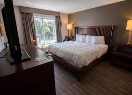 Baymont Inn & Suites by Wyndham Columbus near OSU 5