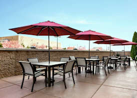 Hampton Inn & Suites Frederick-Fort Detrick 2