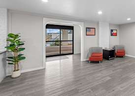 Americas Best Value Inn Austin 4