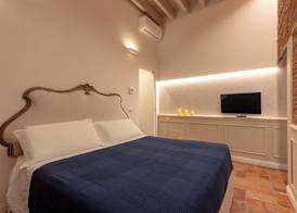 Ognissanti Suites in Florence 3