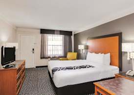 Travelodge by Wyndham El Paso - Airport 5
