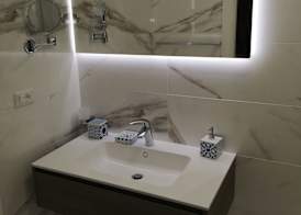 St. Peter Area Luxury Suites 4