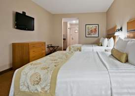 Best Western Plus Chateau Inn Sylvan Lake 5