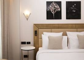 Hôtel des Champs-Elysées 5
