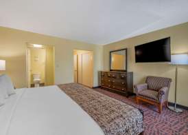 Best Western Louisville East Inn & Suites 5