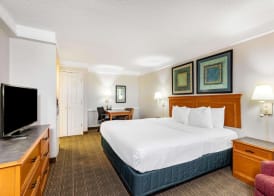 La Quinta Inn by Wyndham El Paso West 4