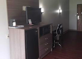 Baymont by Wyndham Bay City 3