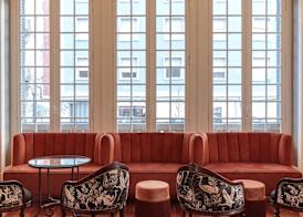 Dear Lisbon - Valmor Palace 3