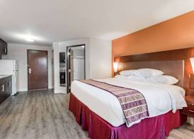 Days Inn & Suites by Wyndham Rocky Mount Golden East 3