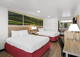 Days Inn by Wyndham Independence 5