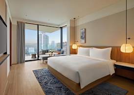 Hyatt Place Ha Long Bay, Bai Chay 4