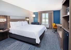 Holiday Inn Express & Suites TURLOCK-HWY 99 by IHG 4