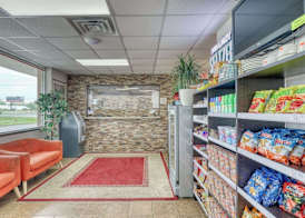 Econo Lodge Neenah 2