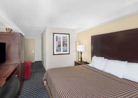 Days Inn by Wyndham Geneva/Finger Lakes 5