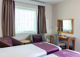 Premier Inn Abu Dhabi Airport Business Park 5