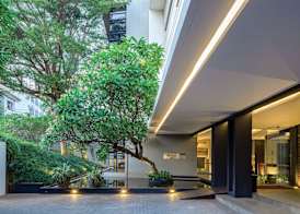 Miers Kuningan, ARTOTEL Curated 3