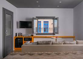 Lemon Suites Santorini 3
