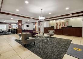 La Quinta Inn & Suites by Wyndham Savannah Airport - Pooler 3