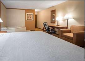 Days Inn by Wyndham St. Charles IL 5