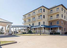 Quality Inn Tulsa-Downtown West 2