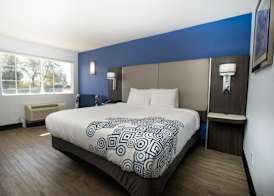 SureStay Plus Hotel by Best Western Sacramento Cal Expo 5