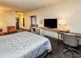 Holiday Inn & Suites MEMPHIS - WOLFCHASE GALLERIA by IHG 5