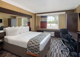Microtel Inn & Suites by Wyndham Columbia Fort Jackson N 4