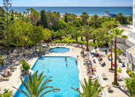 Golden Tulip President 4