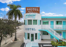 The New Yorker Miami Hotel 2